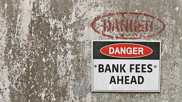 How to Avoid Typical Bank Fees